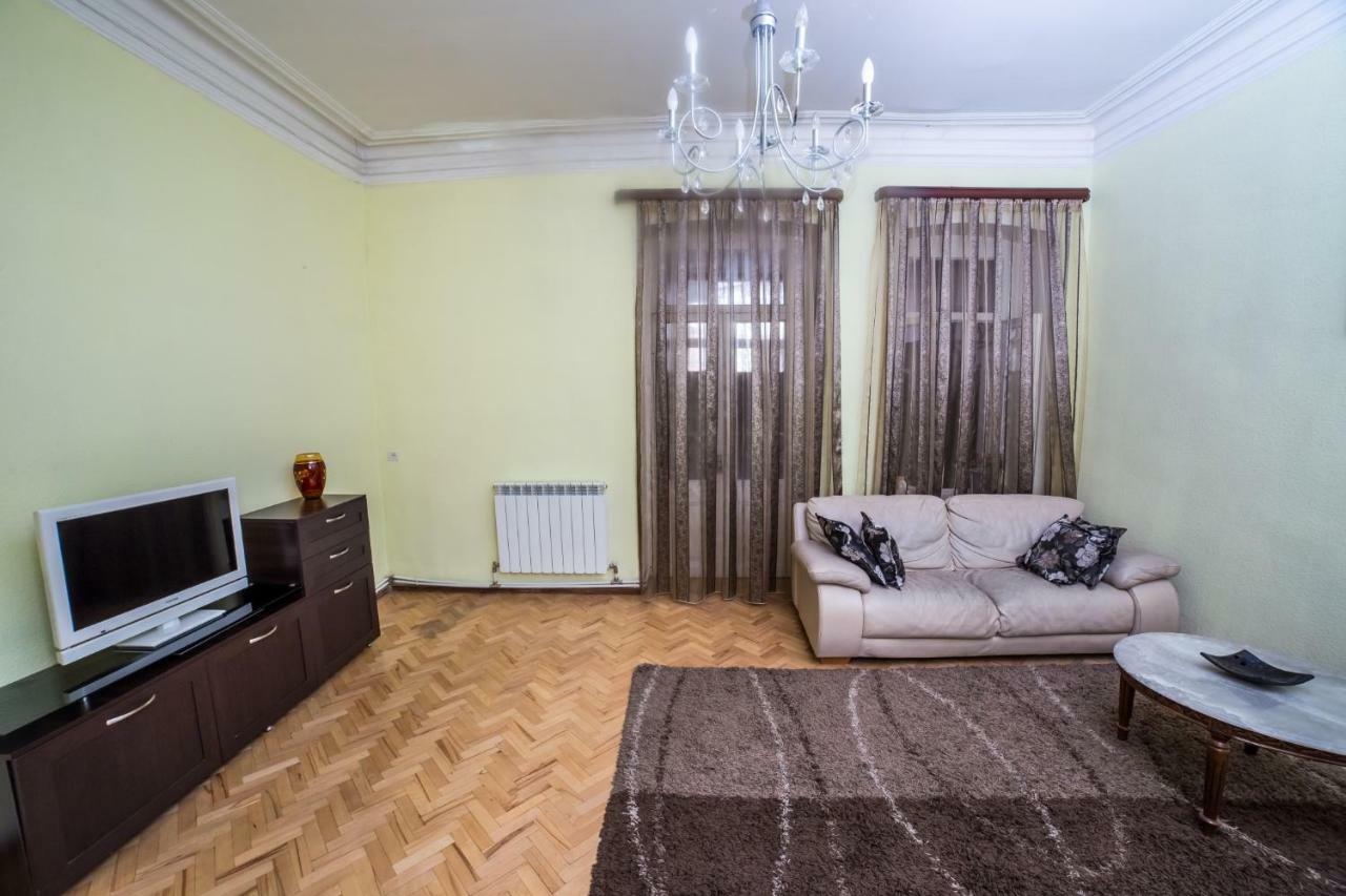 Gold District Apartment Тбилиси Екстериор снимка