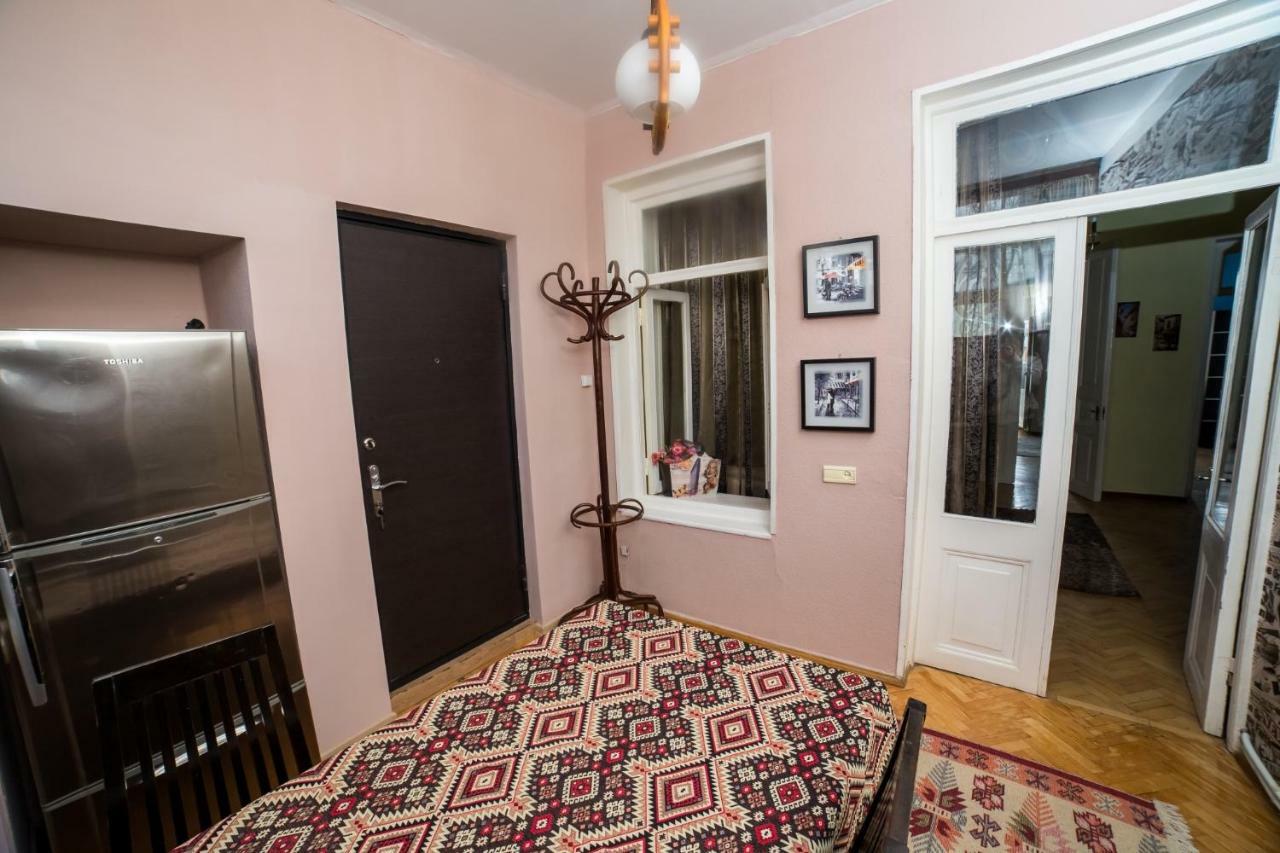 Gold District Apartment Тбилиси Екстериор снимка