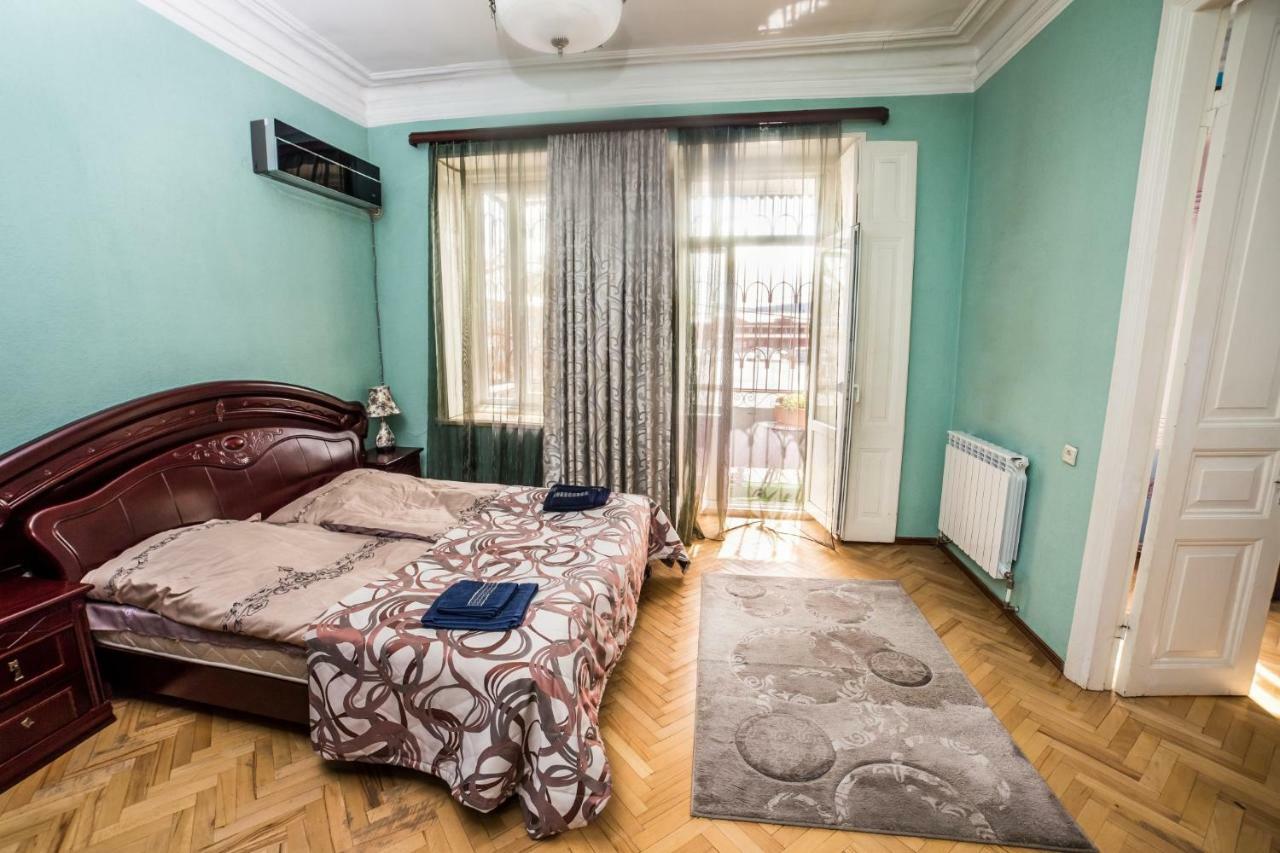 Gold District Apartment Тбилиси Екстериор снимка