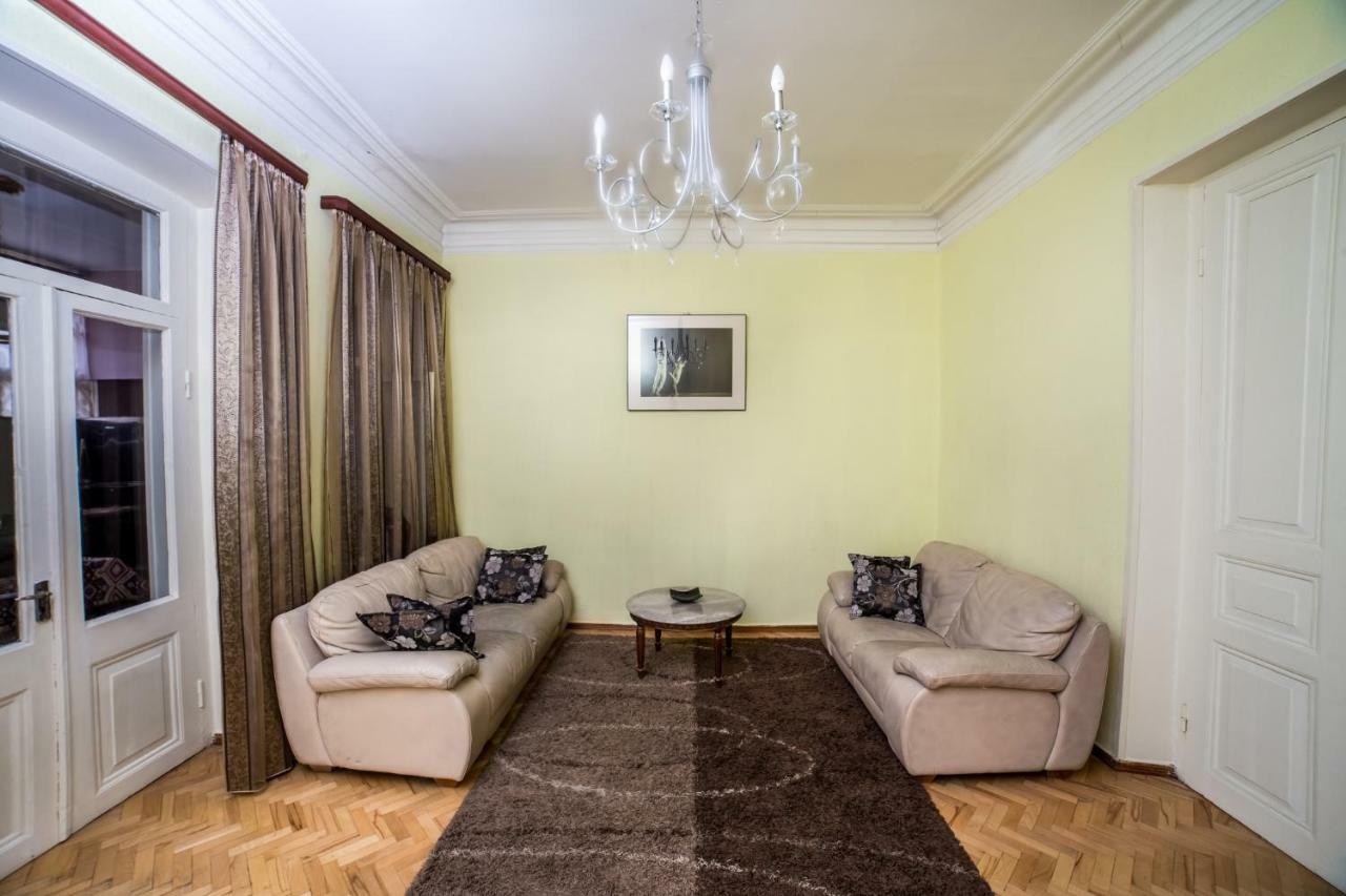 Gold District Apartment Тбилиси Екстериор снимка