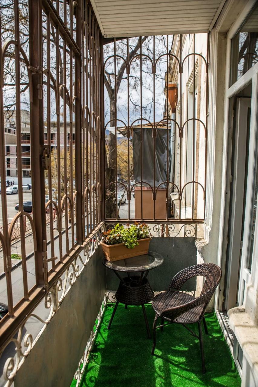 Gold District Apartment Тбилиси Екстериор снимка