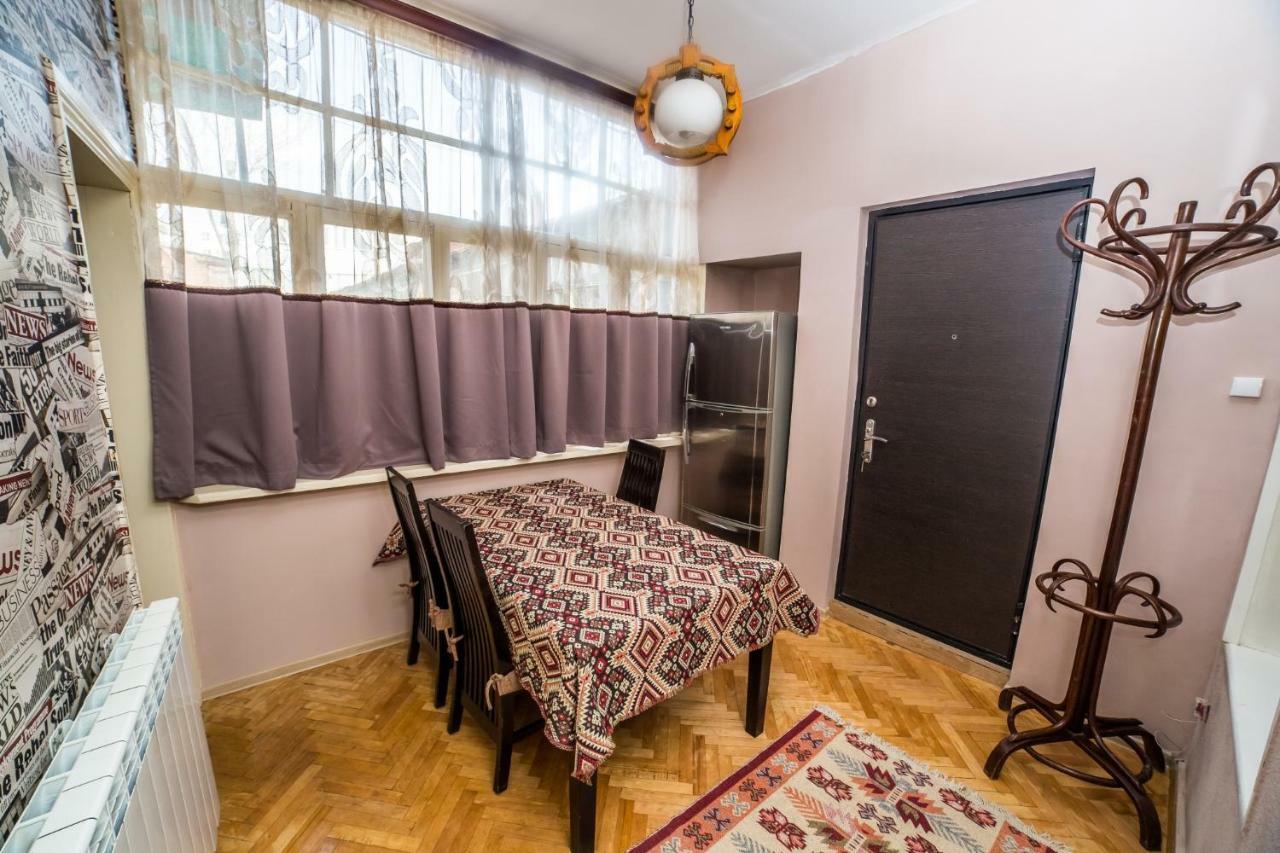 Gold District Apartment Тбилиси Екстериор снимка