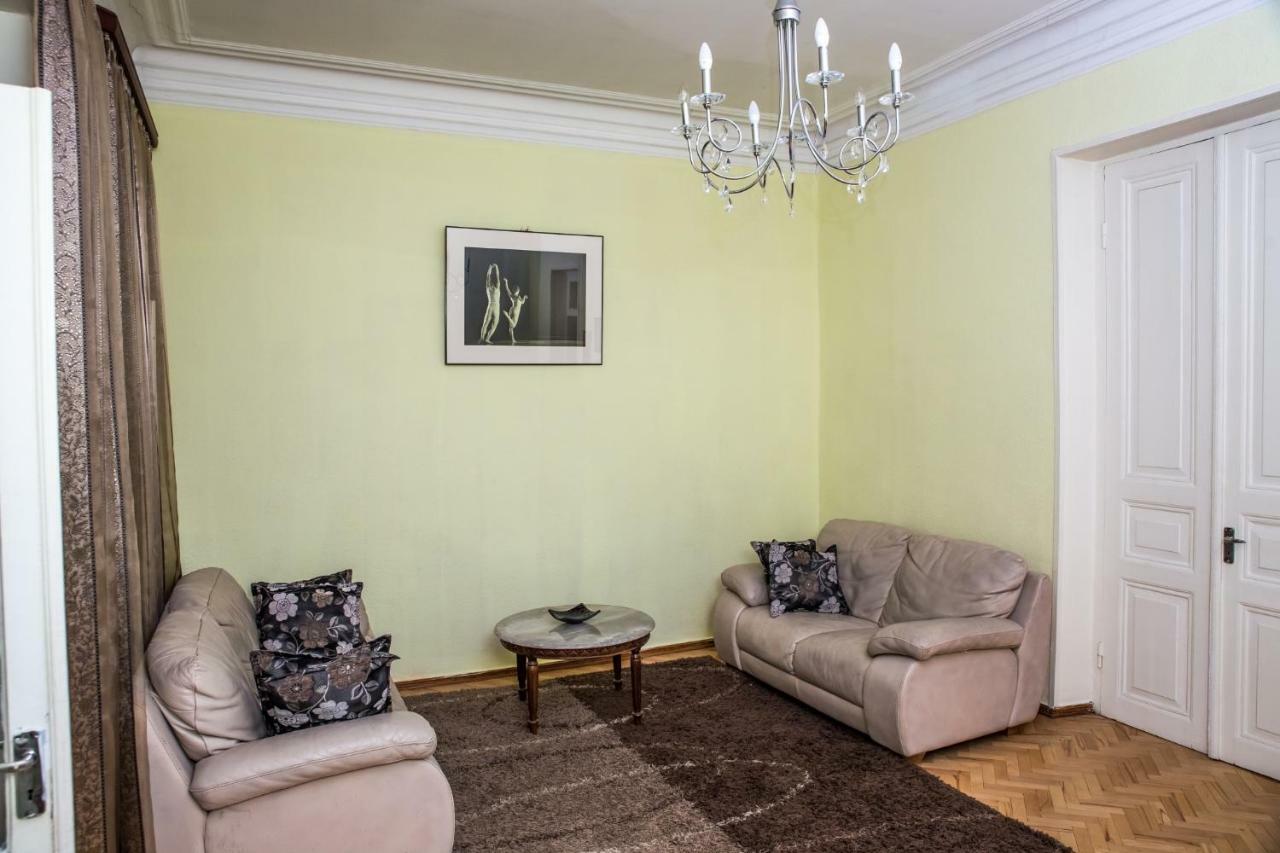 Gold District Apartment Тбилиси Екстериор снимка